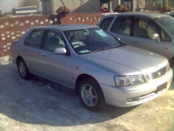 2000 Nissan Bluebird