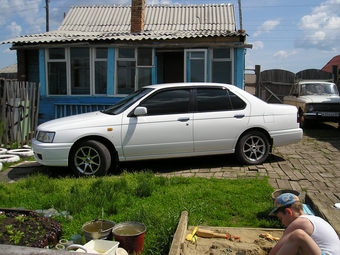 2000 Nissan Bluebird