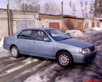 2000 Nissan Bluebird