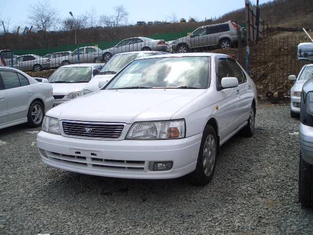 2000 Nissan Bluebird