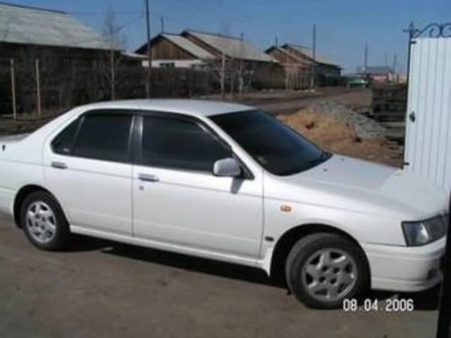 2000 Nissan Bluebird