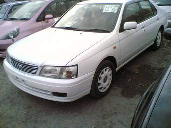 2000 Nissan Bluebird