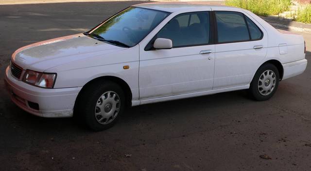 2000 Nissan Bluebird
