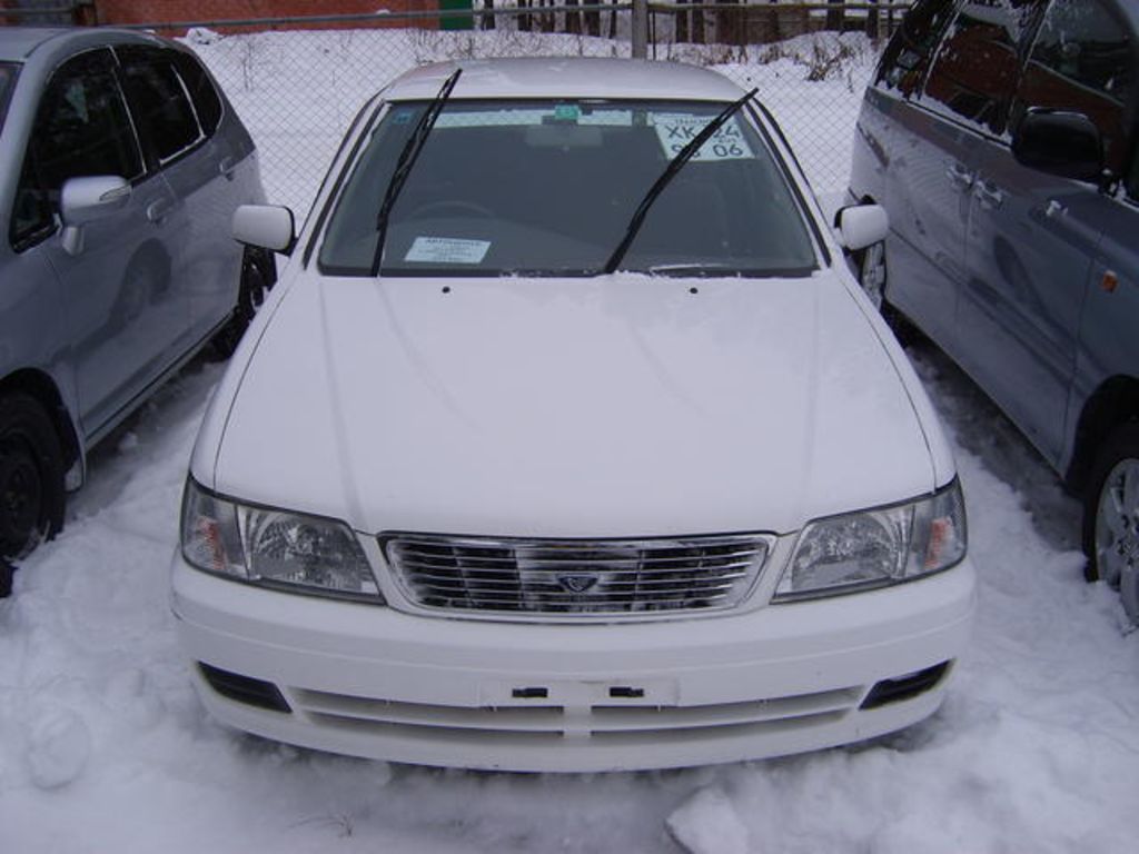 2000 Nissan Bluebird