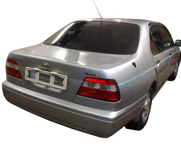 2000 Nissan Bluebird