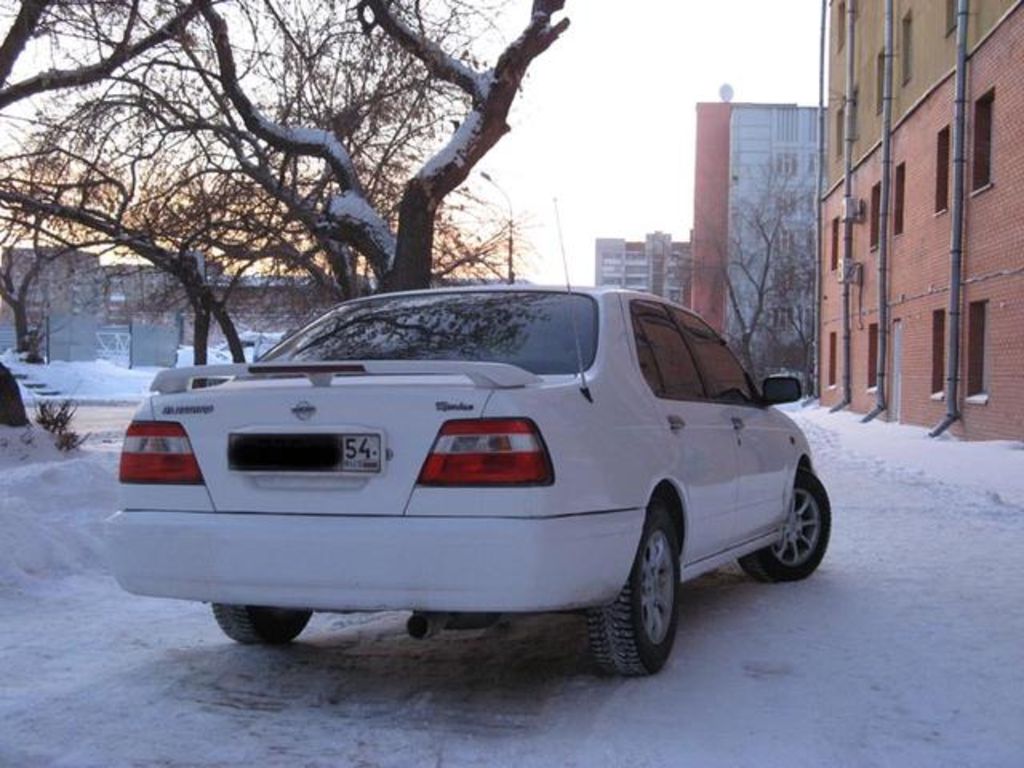 2000 Nissan Bluebird