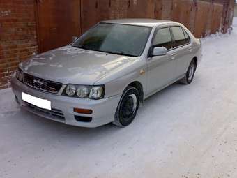 2000 Nissan Bluebird