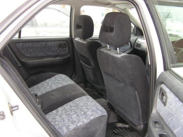 2000 Nissan Bluebird