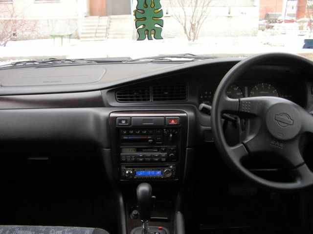 2000 Nissan Bluebird
