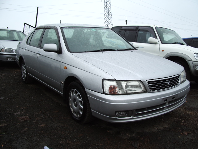 2000 Nissan Bluebird Photos