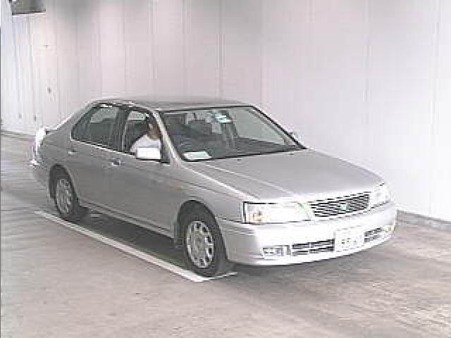 2000 Nissan Bluebird Pictures