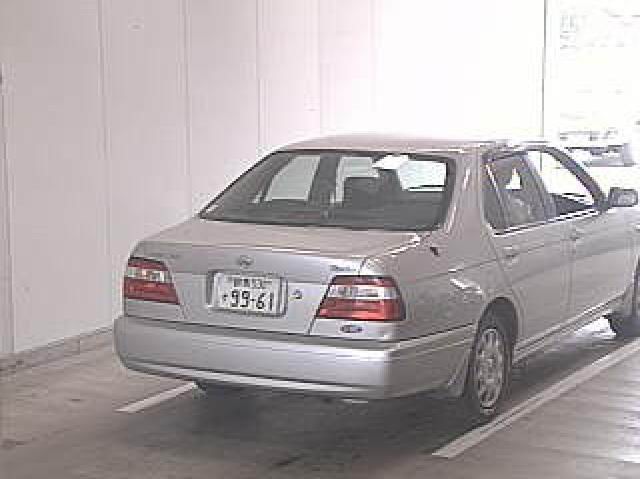 2000 Nissan Bluebird Photos