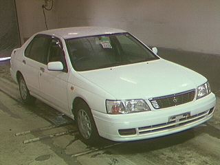 2000 Nissan Bluebird Pictures