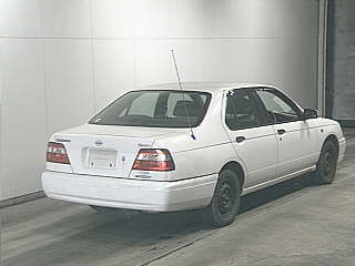 2000 Nissan Bluebird Pics