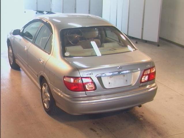 2000 Nissan Bluebird Pictures