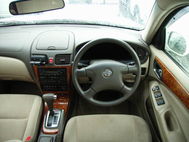 2000 Nissan Bluebird Photos