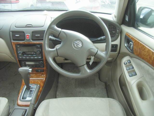 2000 Nissan Bluebird Pictures