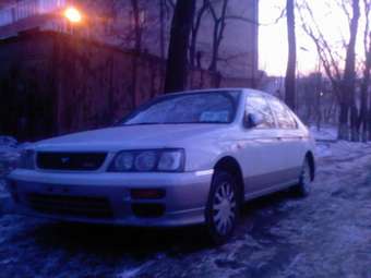 2000 Nissan Bluebird Photos