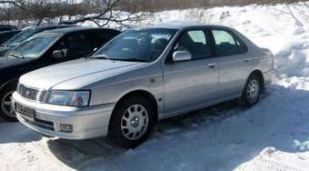 2000 Nissan Bluebird