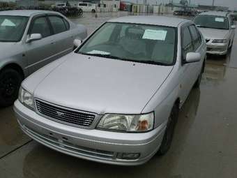 2000 Nissan Bluebird Pictures