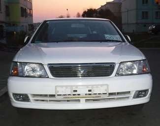 2000 Nissan Bluebird Photos