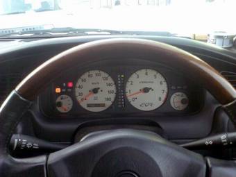 2000 Nissan Bluebird Pictures