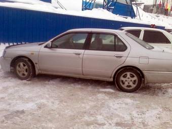 2000 Nissan Bluebird Photos