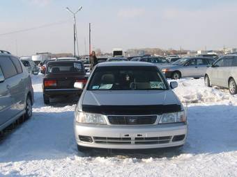 2000 Nissan Bluebird Photos