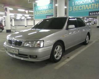 2000 Nissan Bluebird Pictures