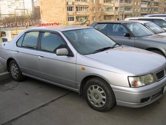 2000 Nissan Bluebird Pics