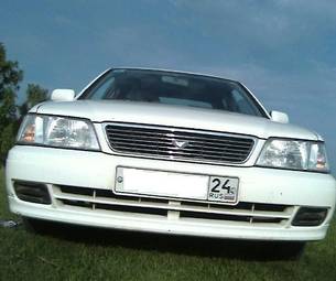 2000 Nissan Bluebird Pictures