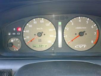 2000 Nissan Bluebird Photos