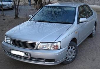 2000 Nissan Bluebird Pictures