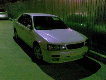 2000 Nissan Bluebird Photos