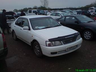 2000 Nissan Bluebird Photos