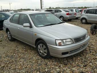 2000 Nissan Bluebird Pictures