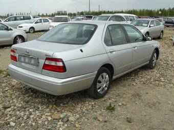 2000 Nissan Bluebird Photos