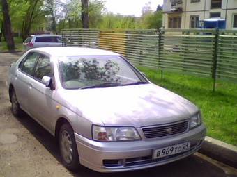 2000 Nissan Bluebird Pictures