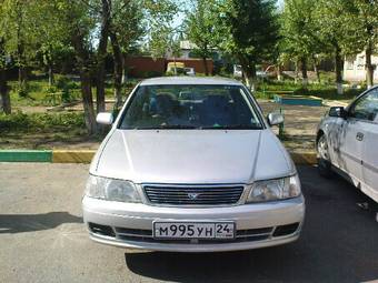 2000 Nissan Bluebird Photos