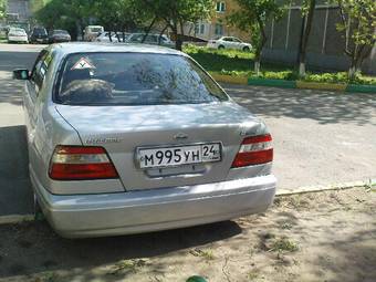 2000 Nissan Bluebird Pictures
