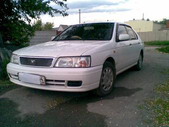 2000 Nissan Bluebird Pictures