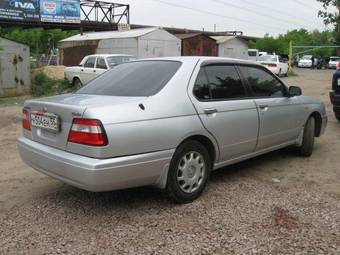 2000 Nissan Bluebird Pictures