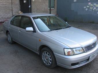 2000 Nissan Bluebird Pictures