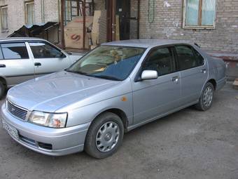 2000 Nissan Bluebird Photos