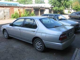 2000 Nissan Bluebird Photos