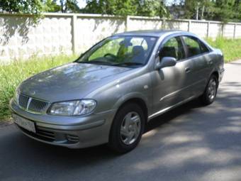 2000 Nissan Bluebird Photos