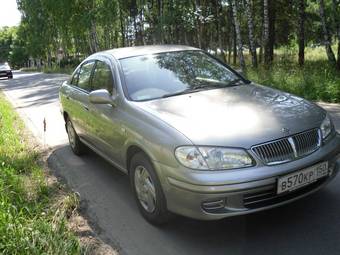 2000 Nissan Bluebird Pictures