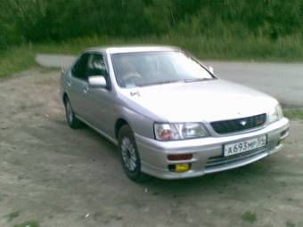 2000 Nissan Bluebird Pictures