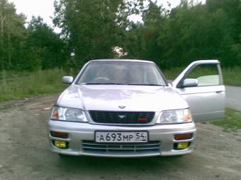 2000 Nissan Bluebird Photos