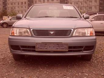 2000 Nissan Bluebird Pictures